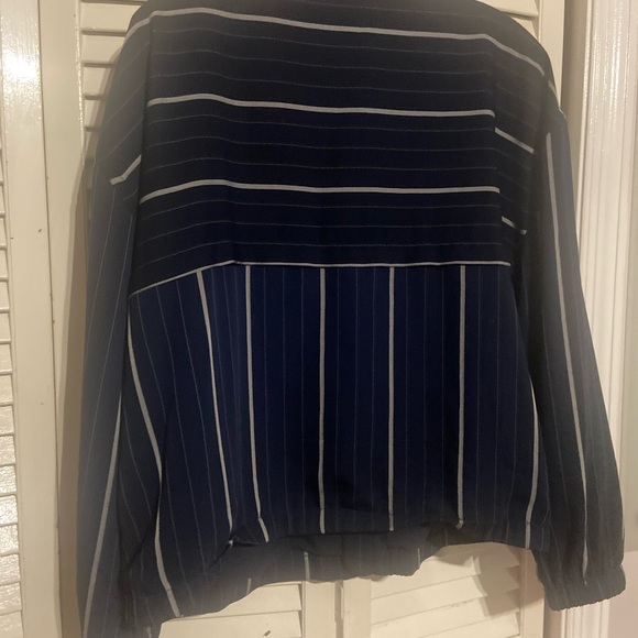 NWOT Vince Camuto Navy Striped Zip up lightweight jacket size large - Picture 14 of 14